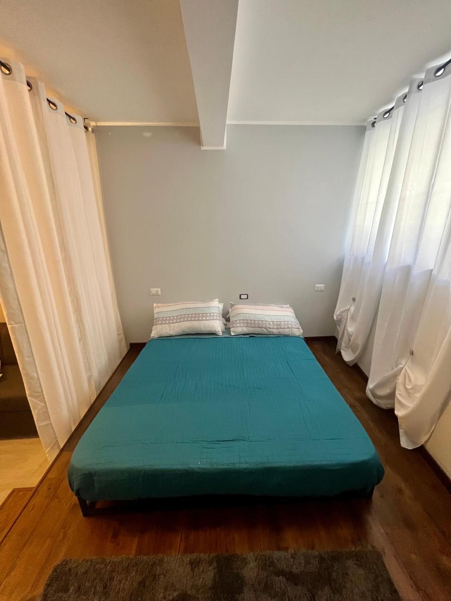 Residenza Elegante - A 5 Fermate Dal Duomo Villa มิลาน ภายนอก รูปภาพ